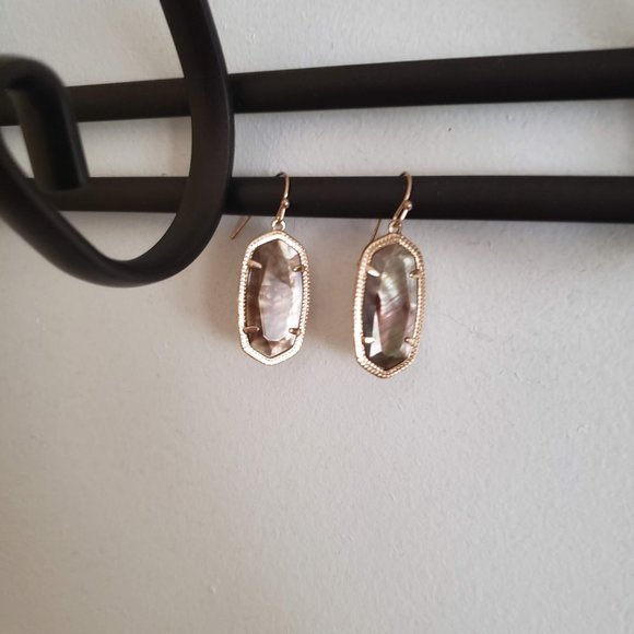 Kendra Scott Lee drops abalone - Picture 1 of 2